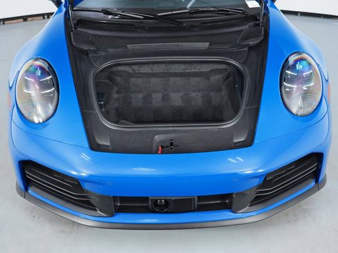 Used 2025 Porsche 911 Carrera image 8