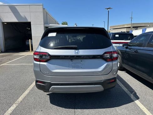 Used 2025 Honda Pilot EX-L image 5