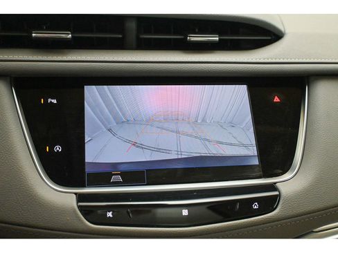 Certified 2021 Cadillac XT5 Premium Luxury image 48