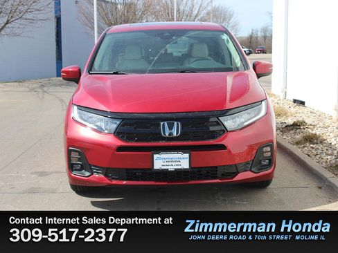 New 2026 Honda Odyssey Touring image 4