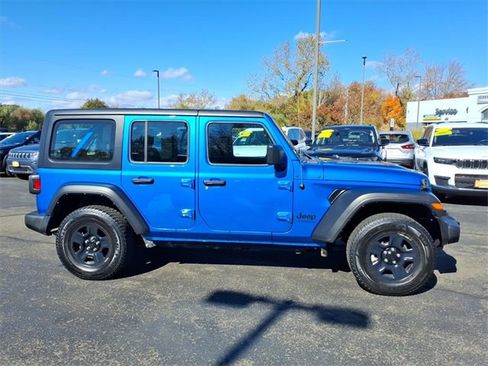Certified 2022 Jeep Wrangler Unlimited Sport image 8
