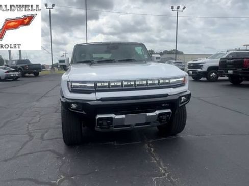 Used 2025 GMC Hummer EV 3X AWD/4WD image 3