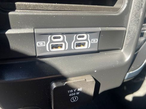 Used 2023 RAM 1500 Laramie AWD/4WD image 17