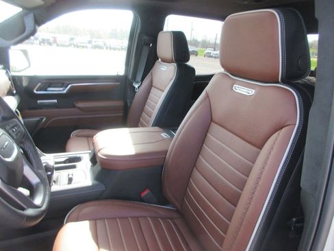 New 2026 GMC Sierra 1500 Denali Ultimate AWD/4WD image 13