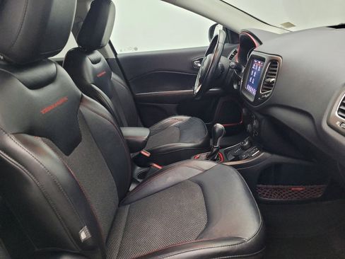 Used 2019 Jeep Compass Trailhawk image 21