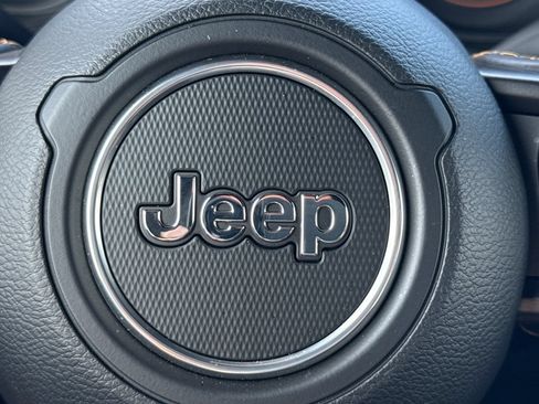Used 2024 Jeep Wrangler Unlimited Rubicon 392 AWD/4WD image 31