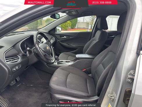Used 2017 Chevrolet Malibu LT FWD image 11