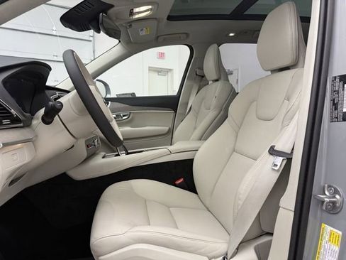 Certified 2025 Volvo XC90 B6 Plus image 13