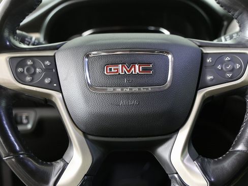 Used 2018 GMC Acadia Denali image 7