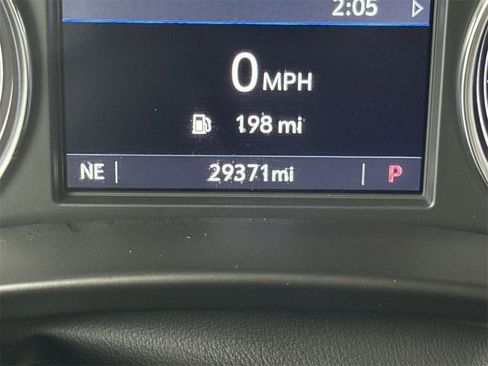 Certified 2023 Buick Enclave Essence image 12