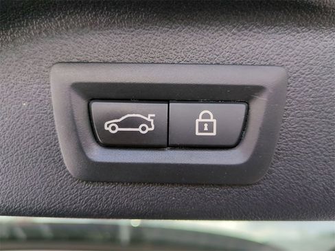 Certified 2022 BMW X7 xDrive40i w/ Premium Package image 24