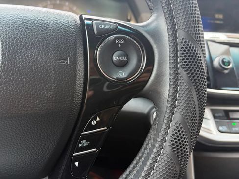 Used 2015 Honda Accord EX-L image 31