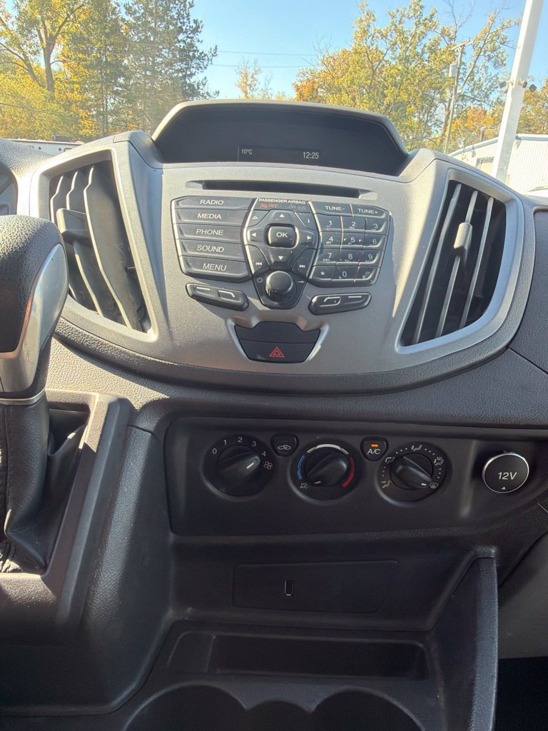 Used 2017 Ford Transit 250 130 Low Roof w/ Exterior Upgrade Package RWD image 23