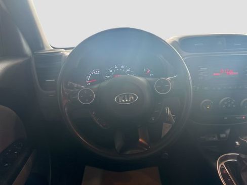 Used 2014 Kia Soul FWD image 20