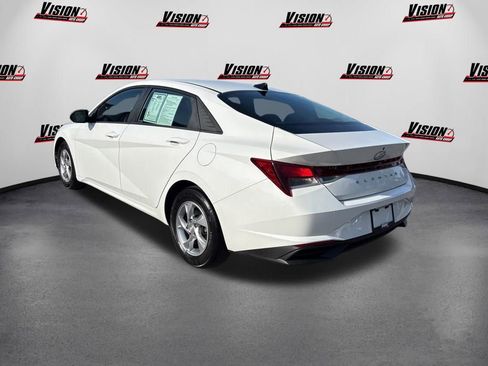Used 2023 Hyundai Elantra SE FWD image 3