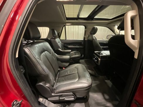 Used 2019 Ford Expedition Max Platinum AWD/4WD image 17