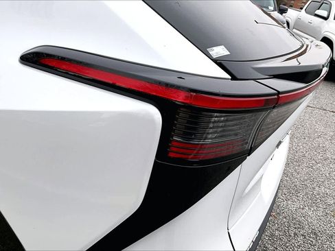 Used 2024 Toyota bZ4X XLE image 28