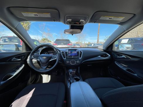 Used 2024 Chevrolet Malibu LT image 35
