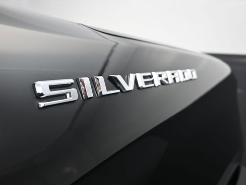Used 2022 Chevrolet Silverado 1500 LT image 36