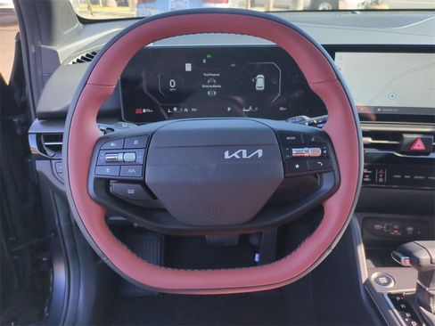 New 2026 Kia Sportage SX image 11