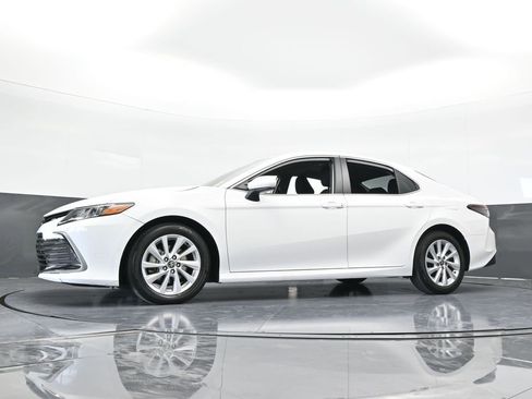 Used 2024 Toyota Camry LE image 55