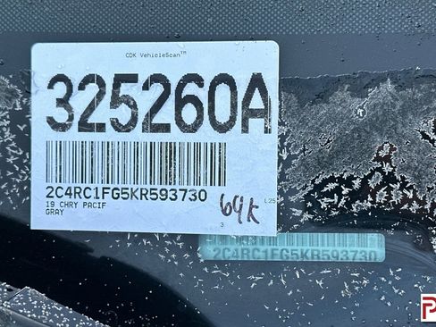 Used 2019 Chrysler Pacifica Touring Plus w/ S Appearance Package image 41