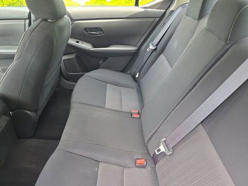 Used 2024 Nissan Sentra SV FWD image 19