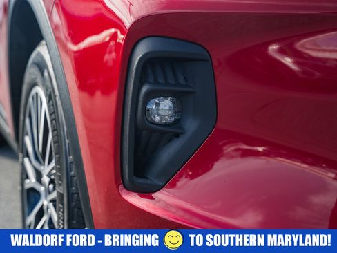 Used 2025 Ford Escape SE w/ PHEV Premium Package image 16