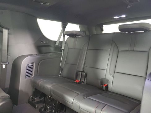 New 2026 Chevrolet Suburban RST image 13