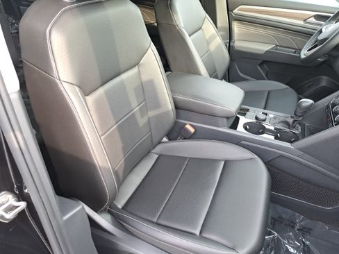 Certified 2023 Volkswagen Atlas SEL image 10