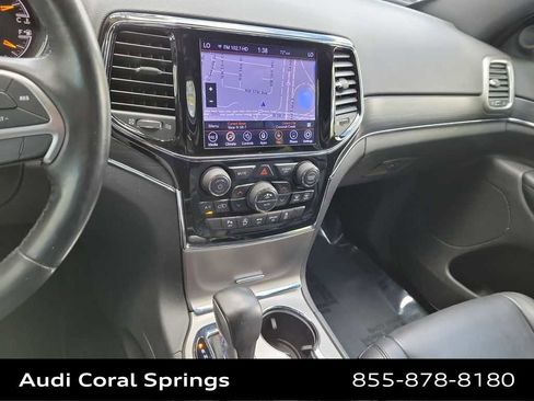 Used 2019 Jeep Grand Cherokee Limited image 24