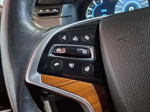 Used 2020 Cadillac Escalade ESV Premium Luxury image 29