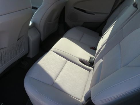 Used 2017 Hyundai Tucson SE image 13