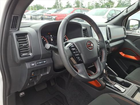 Used 2023 Nissan Frontier Pro-X w/ Technology Package RWD image 18