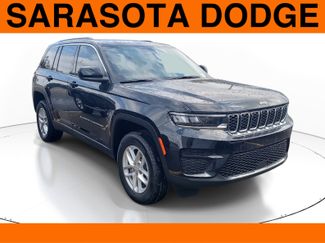 Used 2025 Jeep Grand Cherokee Laredo X w/ Luxury Tech Group I video 1