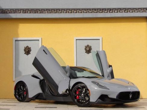 Used 2023 Maserati MC20 Spyder image 24