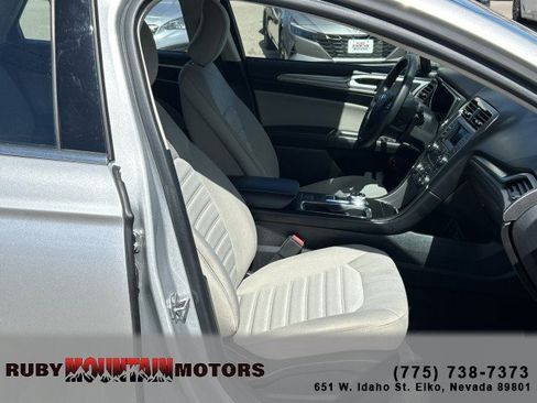 Used 2018 Ford Fusion S FWD image 25