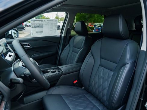 New 2026 Nissan Rogue Platinum w/ Platinum Premium Package image 22