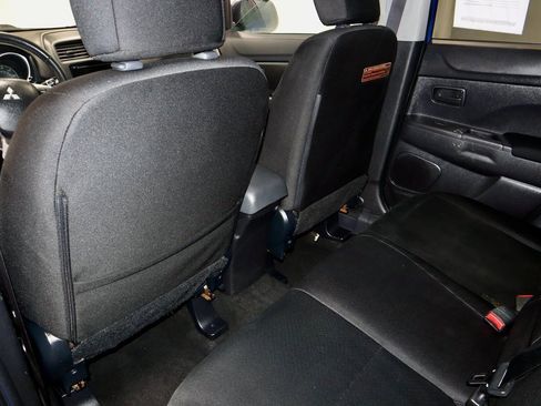 Used 2015 Mitsubishi Outlander Sport SE image 20