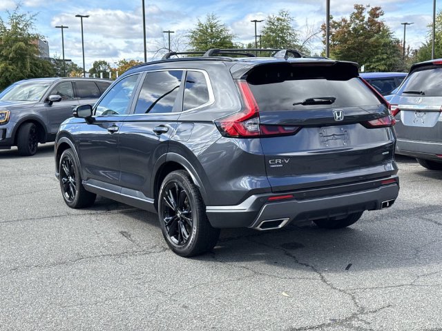 Used 2023 Honda CR-V Sport Touring image 4