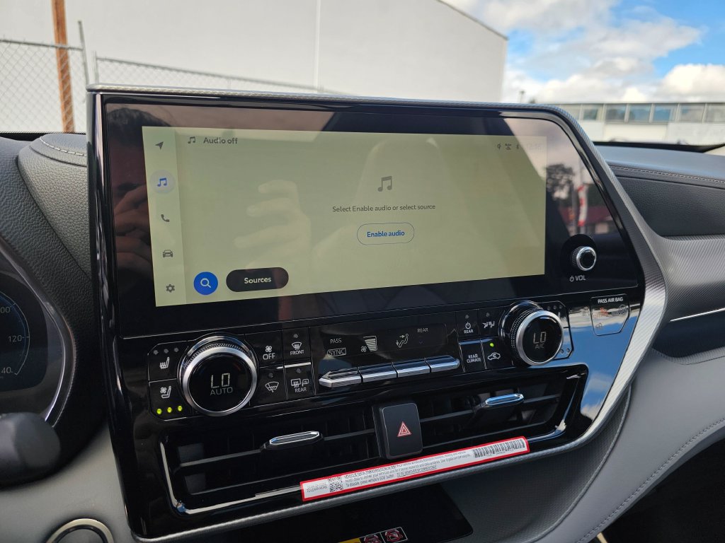 New 2026 Toyota Highlander Platinum AWD/4WD image 28