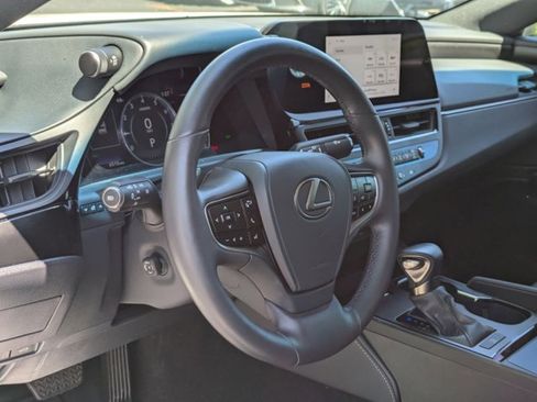 Used 2025 Lexus ES 350 w/ Premium Package image 10
