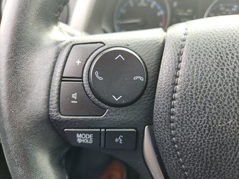 Used 2017 Toyota RAV4 XLE image 22