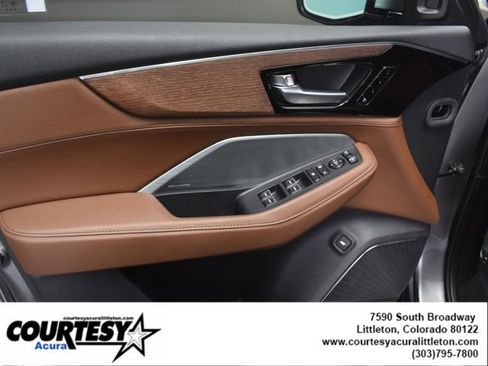 Certified 2025 Acura MDX SH-AWD w/ Advance Package image 7