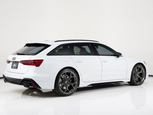 Used 2024 Audi RS 6 performance AWD/4WD image 3
