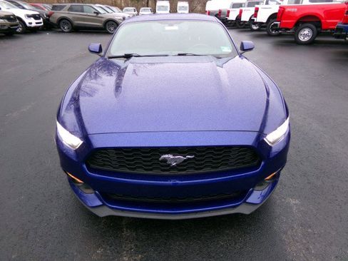 Used 2016 Ford Mustang Premium image 3