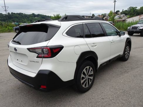 Used 2024 Subaru Outback Premium AWD/4WD image 6