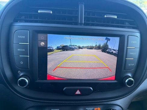 Used 2024 Kia Soul LX w/ Option Group 015 FWD image 20