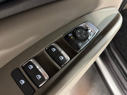 New 2026 Kia Carnival EX image 25