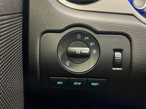 Used 2010 Ford Mustang GT RWD image 25
